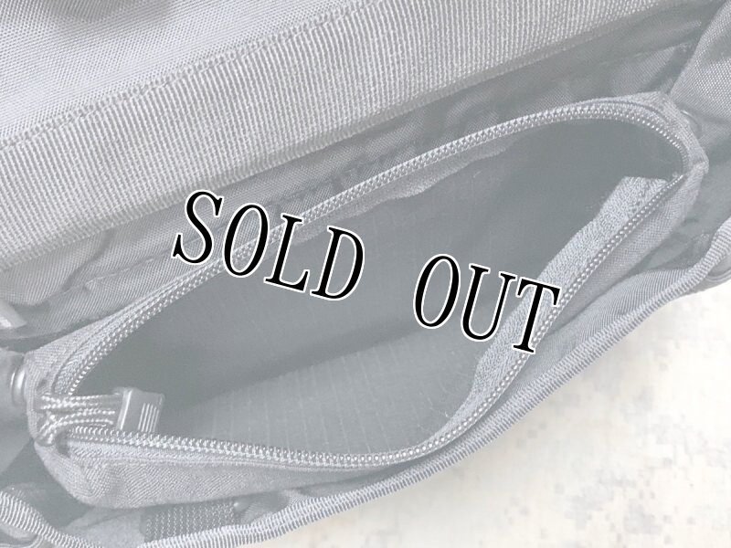 画像6: 米軍放出品　BLACKHAWK タクティカル ショルダー　バッグ  (6)