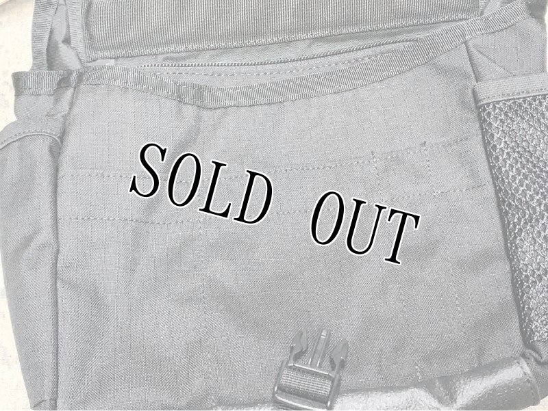 画像5: 米軍放出品　BLACKHAWK タクティカル ショルダー　バッグ  (5)