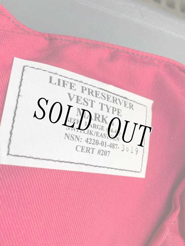 画像9: 米軍実物　LIFE RESERVER VEST　レッド　L (9)