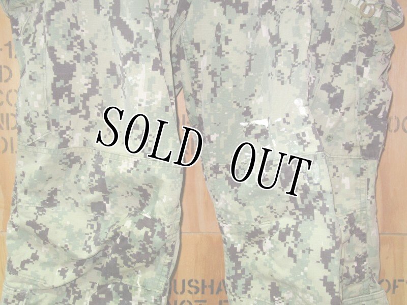 画像2: 米軍実物,US NAVY, AOR2 NUW 迷彩パンツ TYPEIII L-S (2)