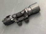 画像8: 米軍実物 SUREFIRE/M951 ウェポンライト  ピカティニーマウント  (8)