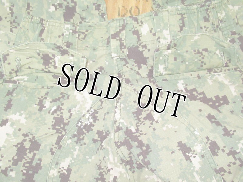 画像5: 米軍実物,US NAVY, AOR2 NUW 迷彩パンツ TYPEIII S-R (5)