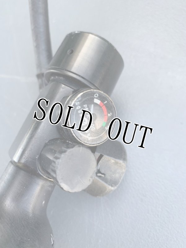 画像6: 米軍実物 Survival Egress Air緊急用  小型酸素　ボンベ ブラック 非常脱出  (6)