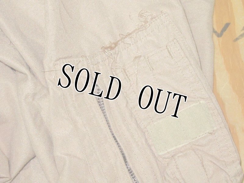 画像7: 米軍実物 CWU27/P　フライトスーツ　タン　42R (7)