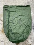画像1: 米軍実物 BAG WATERPROOF CLOTHING (1)
