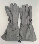 画像1: 米軍実物　OUTDOOR RESEARCH　OR   Adv Warm /Dry Gloves Military　LARGE (1)