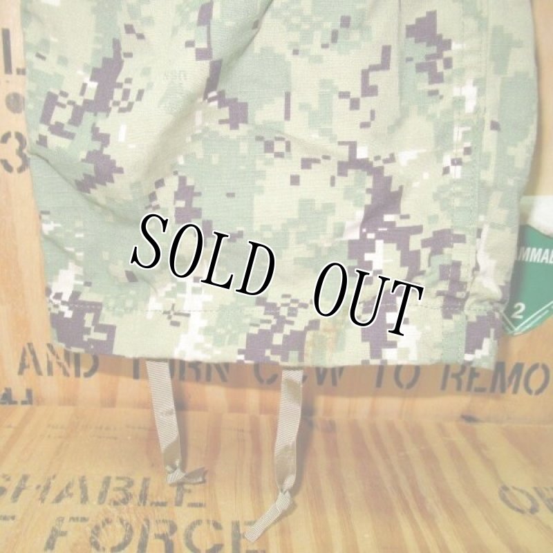 画像2: 米軍実物,US NAVY, AOR2 NUW 迷彩パンツ TYPEIII M-R (2)