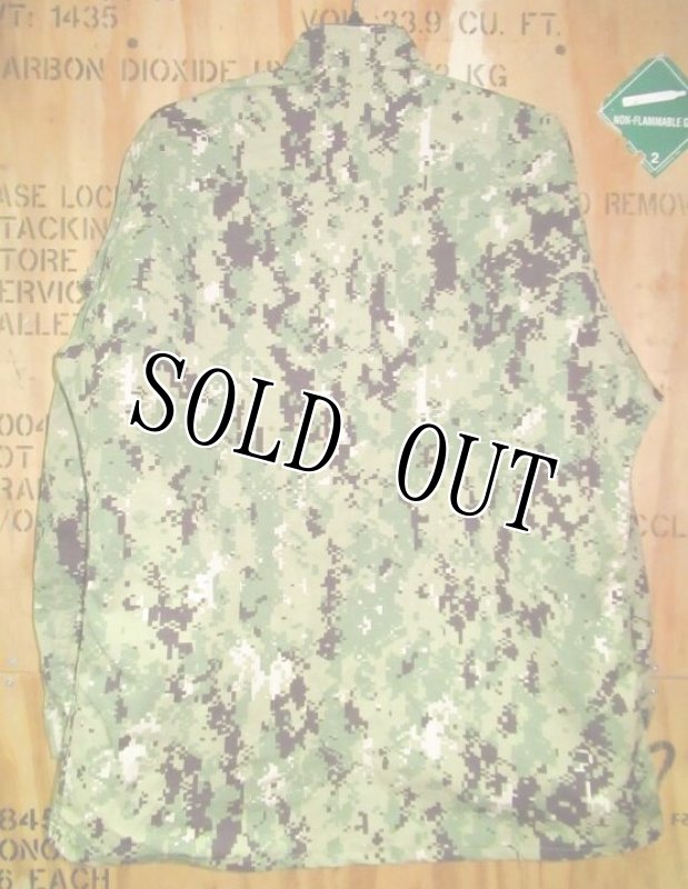 画像4: 米軍実物,US NAVY, AOR2 NUW 迷彩ジャケット TYPEIII M-R (4)