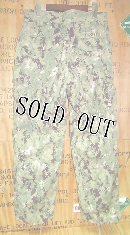 画像2: 米軍実物,US NAVY, AOR2 NUW 迷彩パンツ TYPEIII M-R (2)