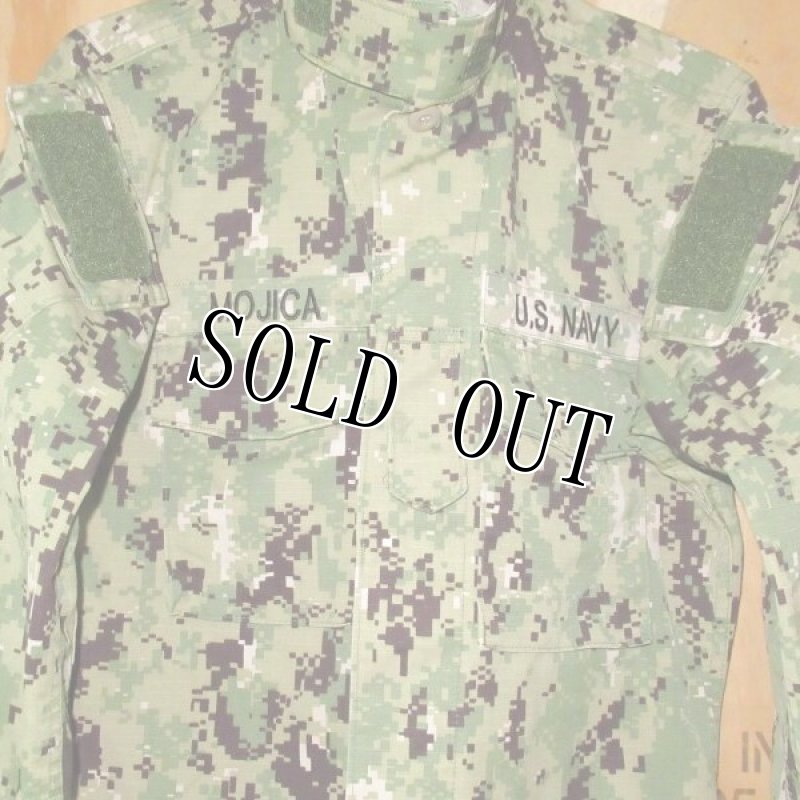 画像2: 米軍実物,US NAVY, AOR2 NUW 迷彩ジャケット TYPEIII XS-R (2)