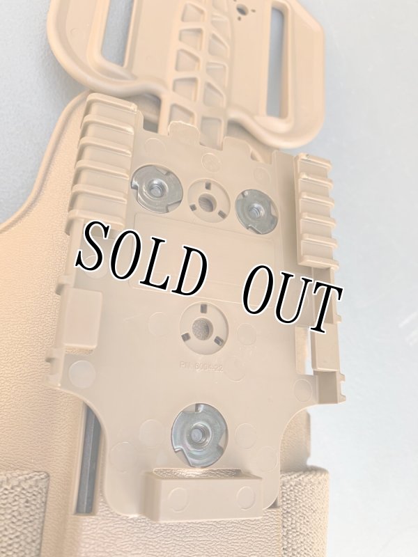 画像3: 米軍実物 SAFARILAND 6004-27 FDE LEG SHROUD    W/DROP FLEX ADAPTER QLS 22  (3)