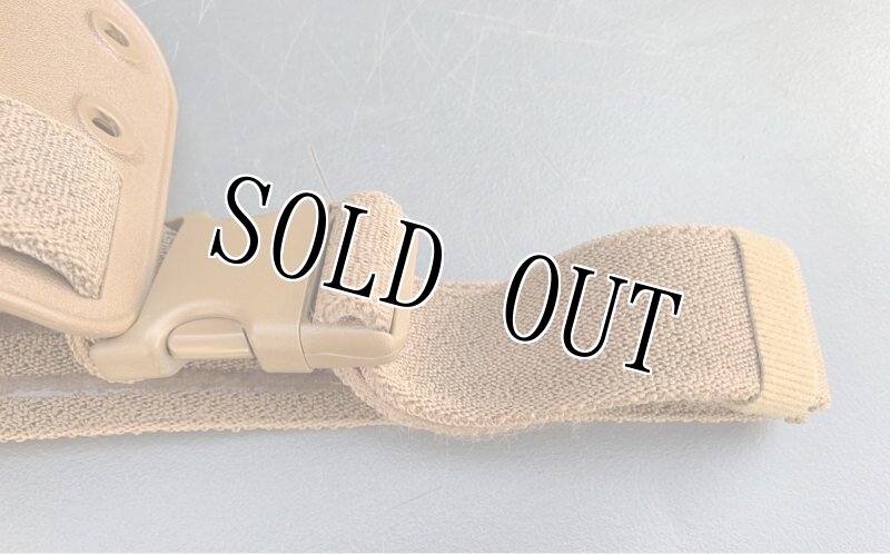 画像8: 米軍実物 SAFARILAND 6004-27 FDE LEG SHROUD    W/DROP FLEX ADAPTER QLS 22  (8)