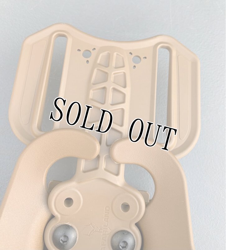 画像5: 米軍実物 SAFARILAND 6004-27 FDE LEG SHROUD    W/DROP FLEX ADAPTER QLS 22  (5)