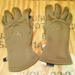 画像1: 米軍放出品　OUTDOOR RESEARCH MGS FREECE SENSOR GLOVES　M (1)