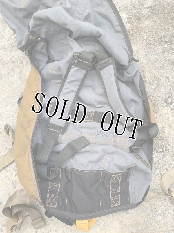 画像4: 米軍実物 EAGLE PARACHUTE DROP BAG (4)