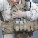 画像2: 米軍実物 USMC チェストリグ コヨーテ 海兵隊 mcpc imtv  (2)