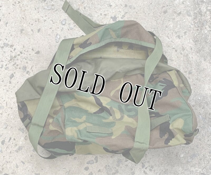 画像2: 米軍実物 ウッドランド MOLLE スリーピング パック  (2)