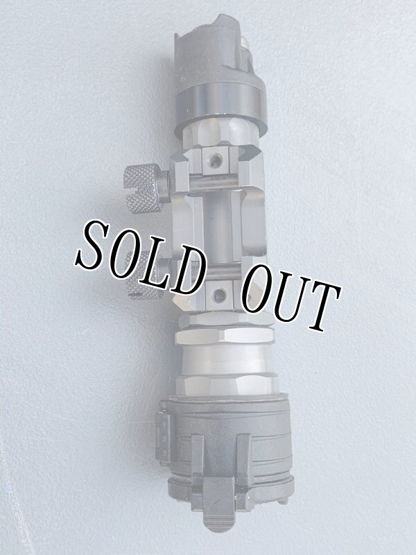 画像3: 米軍実物 SUREFIRE/M951 ウェポンライト  ピカティニーマウント  (3)