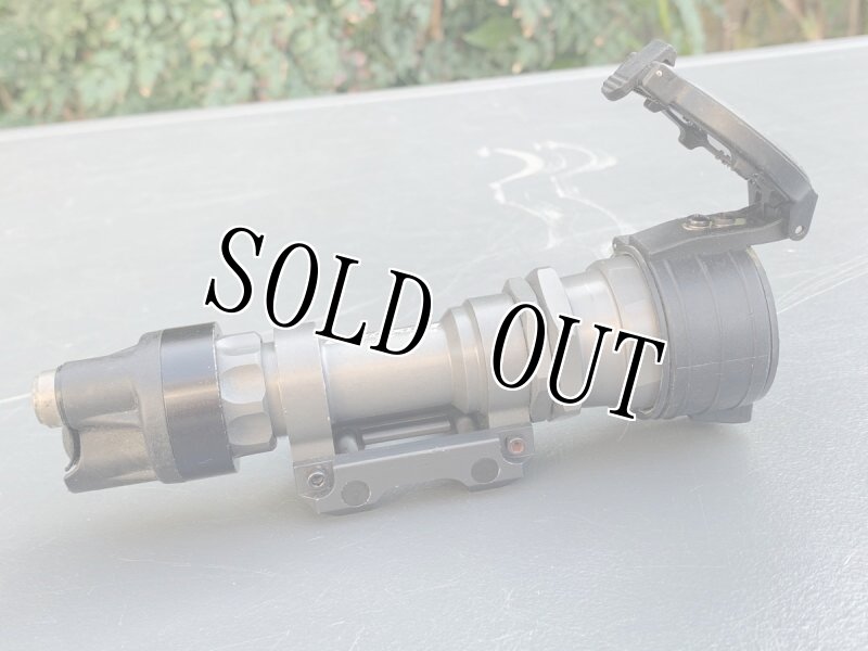 画像2: 米軍実物 SUREFIRE/M951 ウェポンライト  ピカティニーマウント  (2)