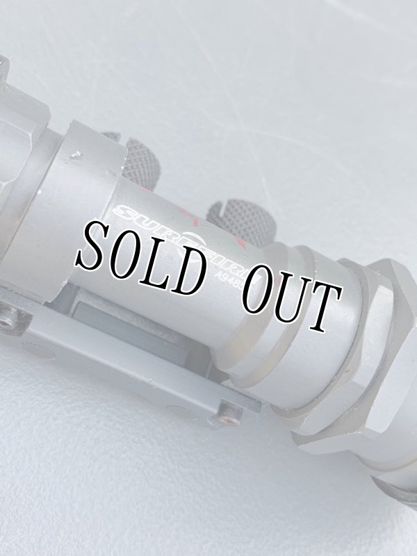 画像4: 米軍実物 SUREFIRE/M951 ウェポンライト  ピカティニーマウント  (4)