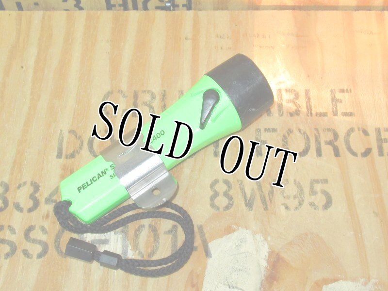 画像3: 米軍放出品 PELICAN StealthLite 2400  SUBMERSIBLE ファイヤーマンフラッシュライト (3)