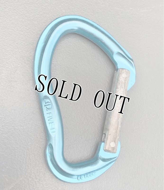 画像2: 米軍放出品 Omega Pacific(オメガパシフィック)  Five-O Straight Gate Carabiner (2)