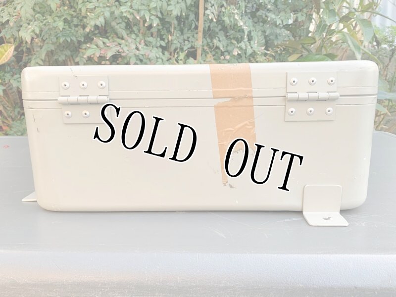 画像5: 米軍実物 U.S. NAVY 軍艦 空母 FIRST AID BOX  (5)