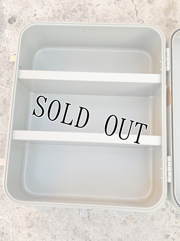 画像8: 米軍実物 U.S. NAVY 軍艦 空母 FIRST AID BOX  (8)