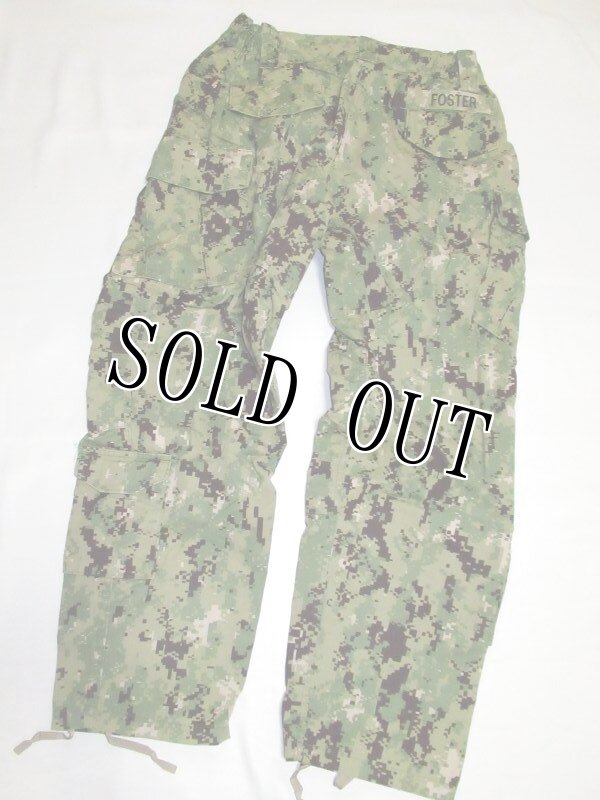 画像2: 米軍実物,US NAVY, AOR2 NUW 迷彩パンツ TYPEIII 37-SHORT (2)