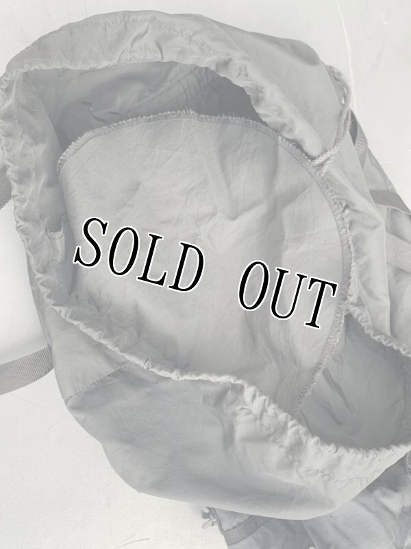 画像3: 米軍実物 スリーピングバッグ 圧縮サック (3)