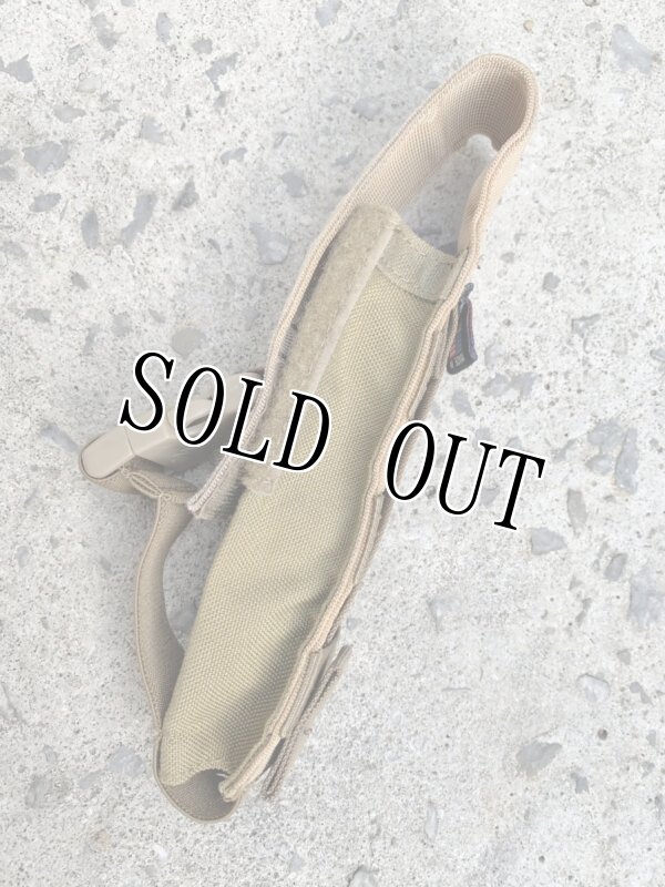 画像2: 米軍放出品 BDS ポップフレアポーチ KH (2)