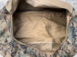 画像11: 米軍放出品  ウッドマーパッド ジャイアント 　ダッフルバックパック (11)
