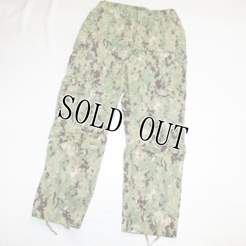 画像1: 米軍実物,US NAVY,　AOR2　NUW　迷彩パンツ　TYPEIII　37-REGULAR (1)