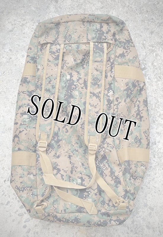 画像3: 米軍放出品  ウッドマーパッド ジャイアント  ダッフルバックパック (3)