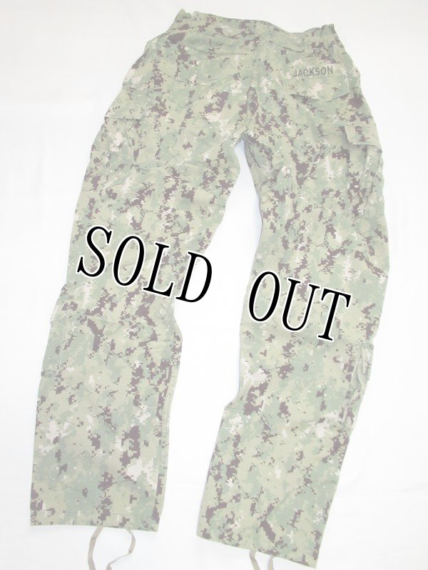 画像2: 米軍実物,US NAVY,　AOR2　NUW　迷彩パンツ　TYPEIII　MEDIUM-LONG (2)