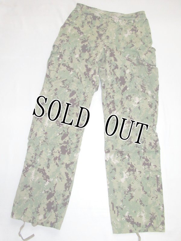 画像1: 米軍実物,US NAVY,　AOR2　NUW　迷彩パンツ　TYPEIII　MEDIUM-LONG (1)