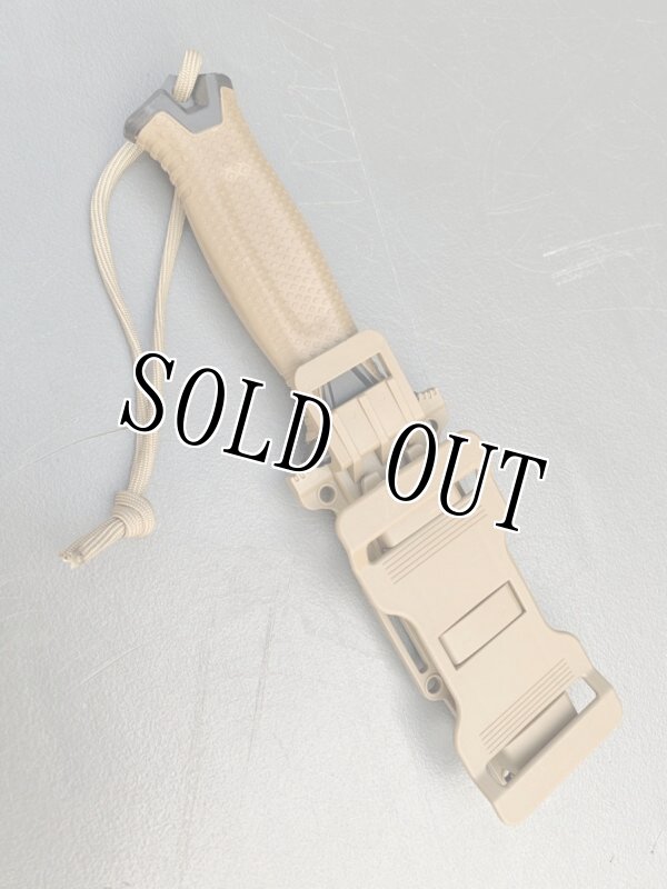 画像10: 米軍放出品 GERBER ハンティングナイフ ノコ Strongarm シース付き  (10)