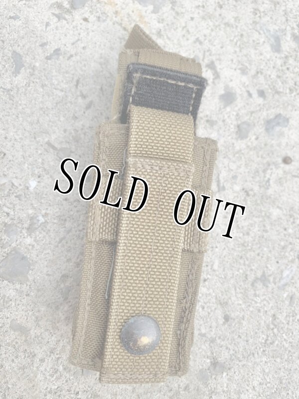 画像3: 米軍実物 青タグ EAGLE 45 スピードリロード  カイデックス  コヨーテ FSBE (3)