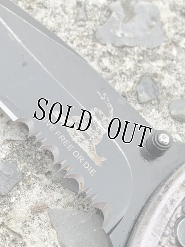 画像3: 米軍放出品 Live Free or Die フォールディング  レスキューナイフ  (3)