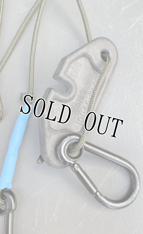 画像2: 米軍実物 キーパースライド  カラビナ付き ODロープ  (2)