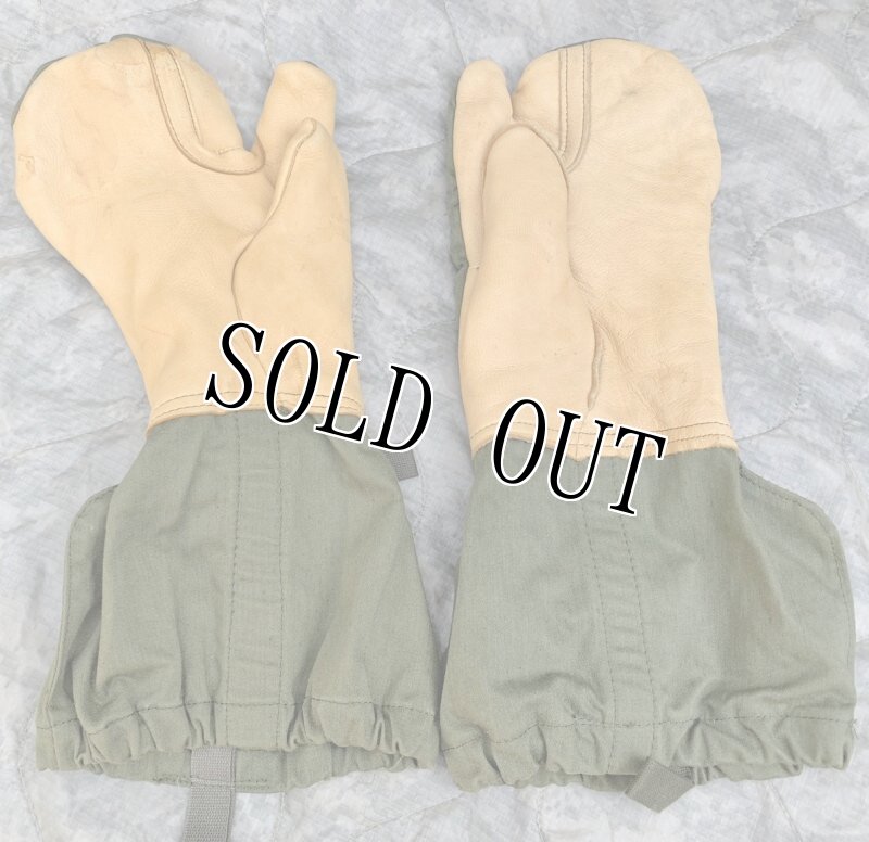 画像2: 米軍実物 US MILITARY TRIGGER FINGER   MITTEN SHELL  (2)