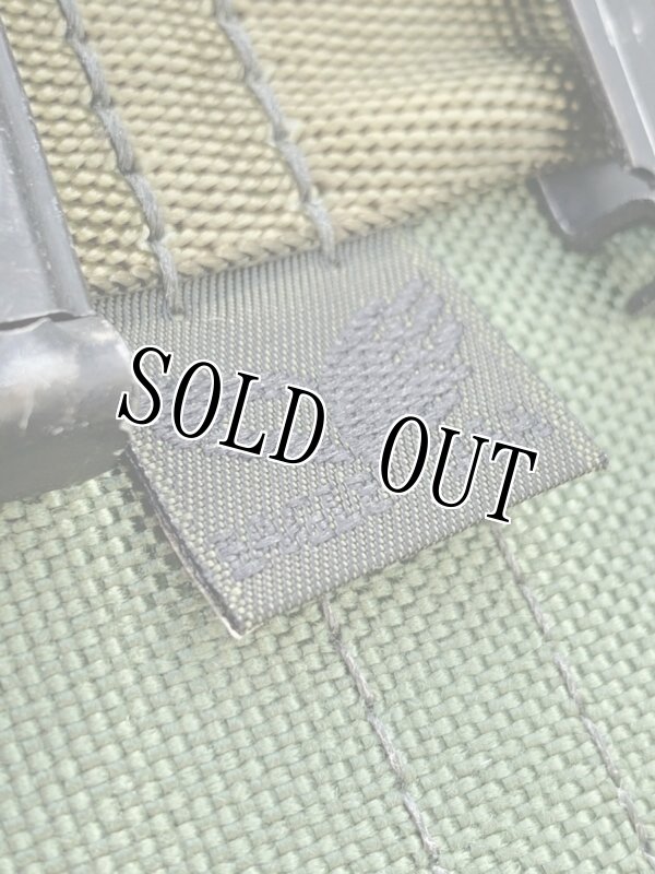 画像8: 米軍実物 EAGLE SAW ポーチ OD (8)