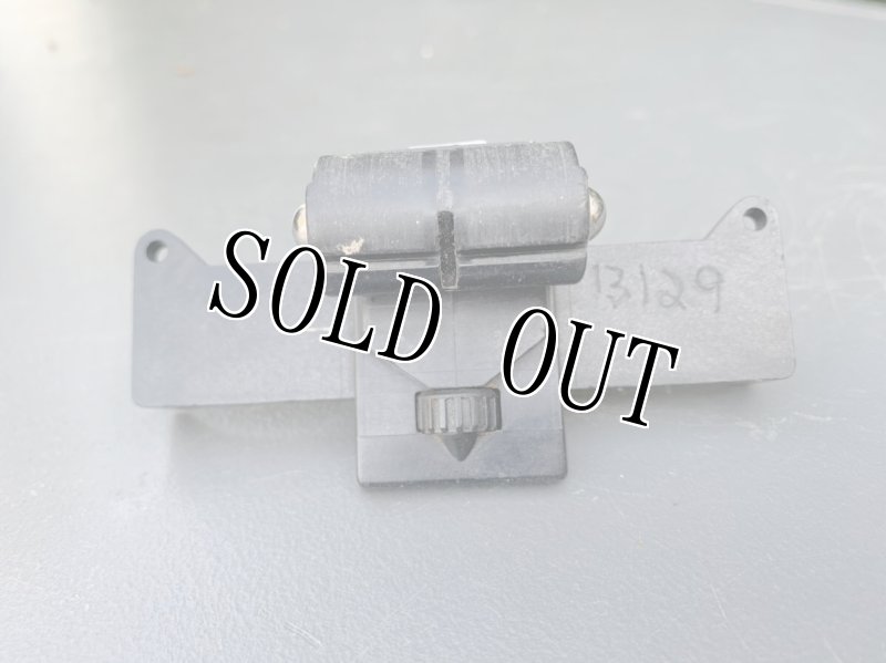 画像3: 米軍実物 AN/AVS-9 Pivot & Adjustment Shelf    USGI Night Vision NVG Goggle Eye Relief  (3)