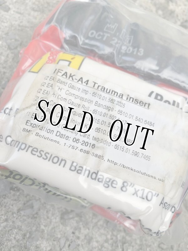 画像2: 米軍実物 IFAK A-4 TRAUMA INSERT (2)