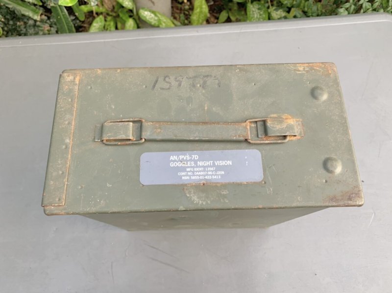 画像5: 米軍実物 弾薬ケース(ナイトビジョンケース) (5)