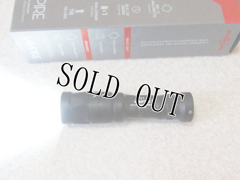 画像3: 米軍実物 SUREFIRE V1-B VAMPIRE V1-B-BK シュアファイアー (3)
