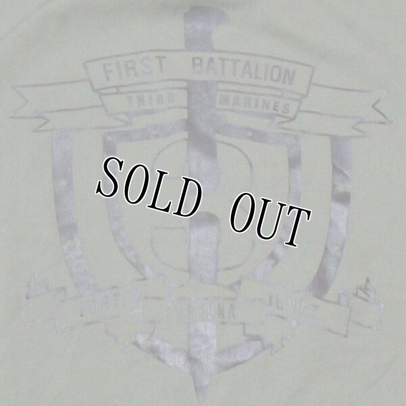 画像2: 米軍放出品　USMC　FIRST BATTALION　Tシャツ　LARGE (2)