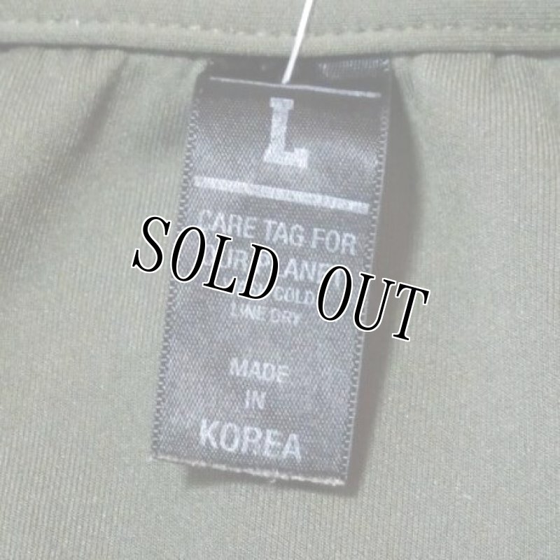 画像6: 米軍放出品　USMC　FIRST BATTALION　Tシャツ　LARGE (6)