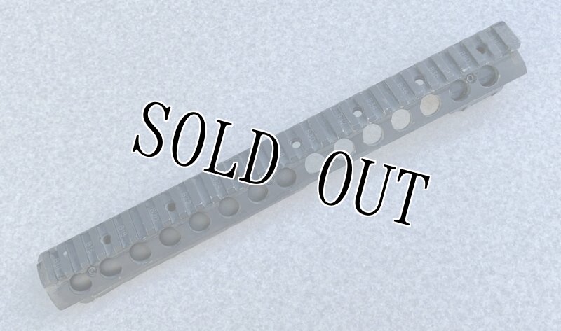 画像2: 米軍実物 KNIGHTS ARMAMENT M5 RAS Quad Rail アンダー (2)