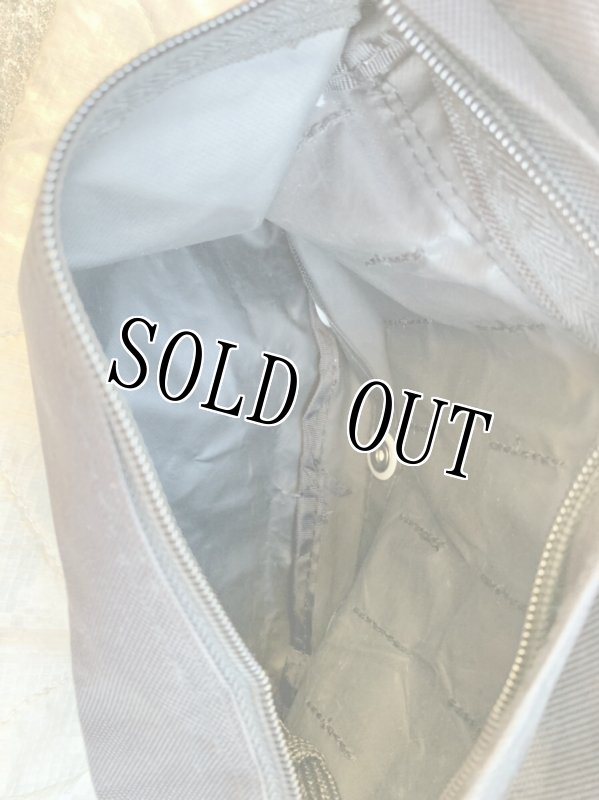 画像4: 米軍放出品 トラベルバック サイド ポーチ ブラック  (4)